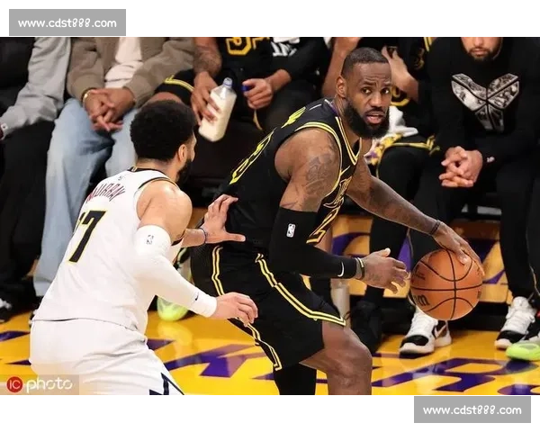 西部决赛湖人对决掘金全场录像回顾关键攻防与胜负走势解析深度复盘