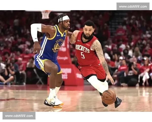 勇士大战火箭精彩集锦 上演激烈对抗与绝妙瞬间